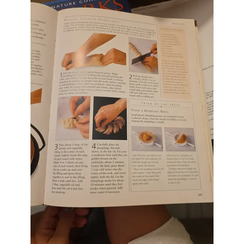 Le Cordon Bleu Complete Cooking Techniques: The Indispensable Reference Demonstr - Picture 15 of 16